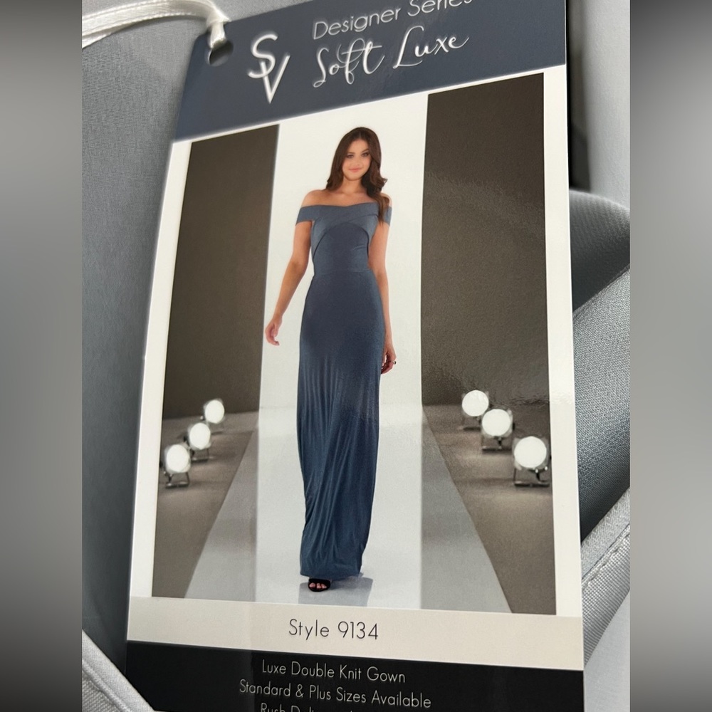 Sorella Vita navy Style 9134. Very comfy stretchy soft fabric Not hemmed I’m 5’7